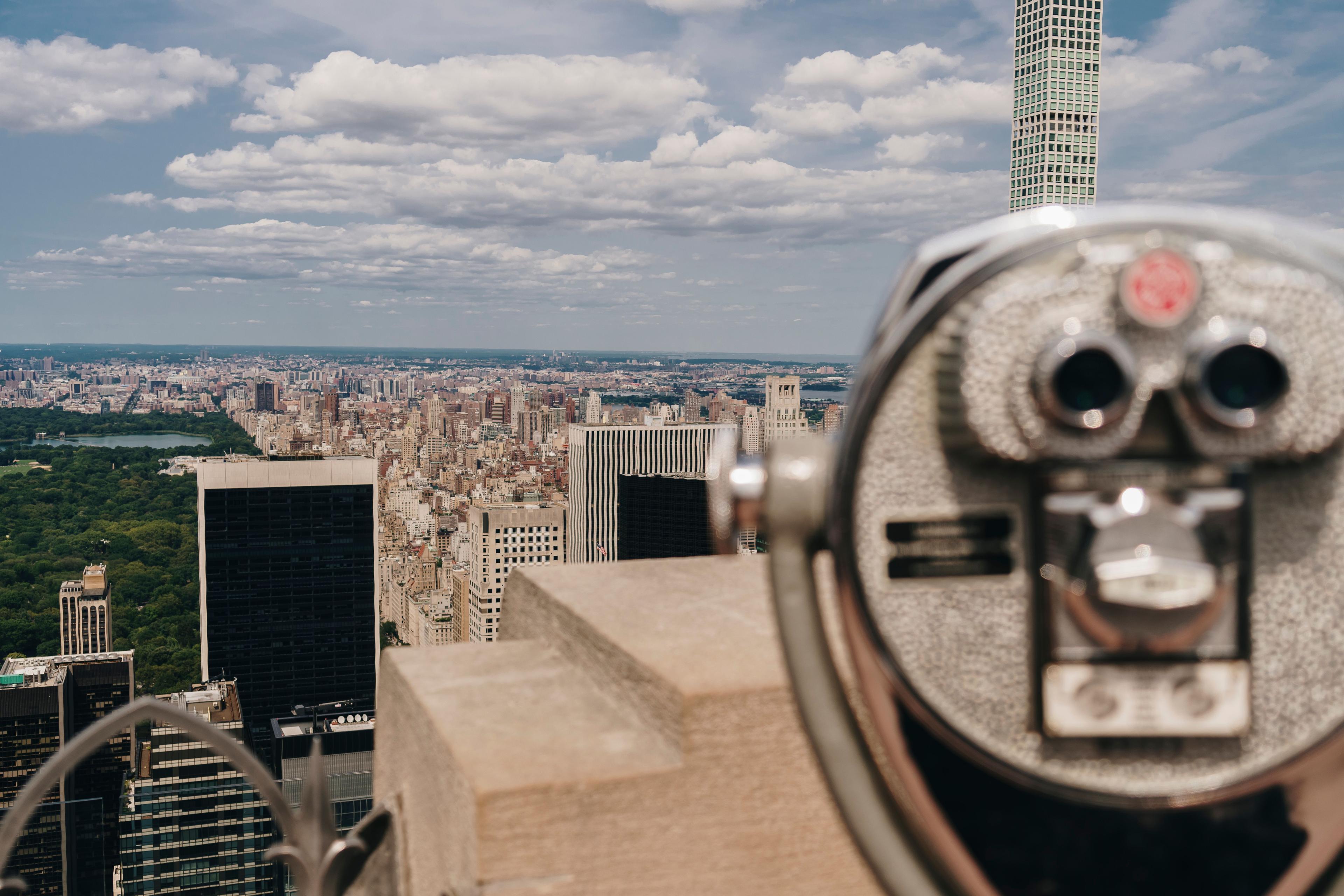 viewfinder at top of the rock
