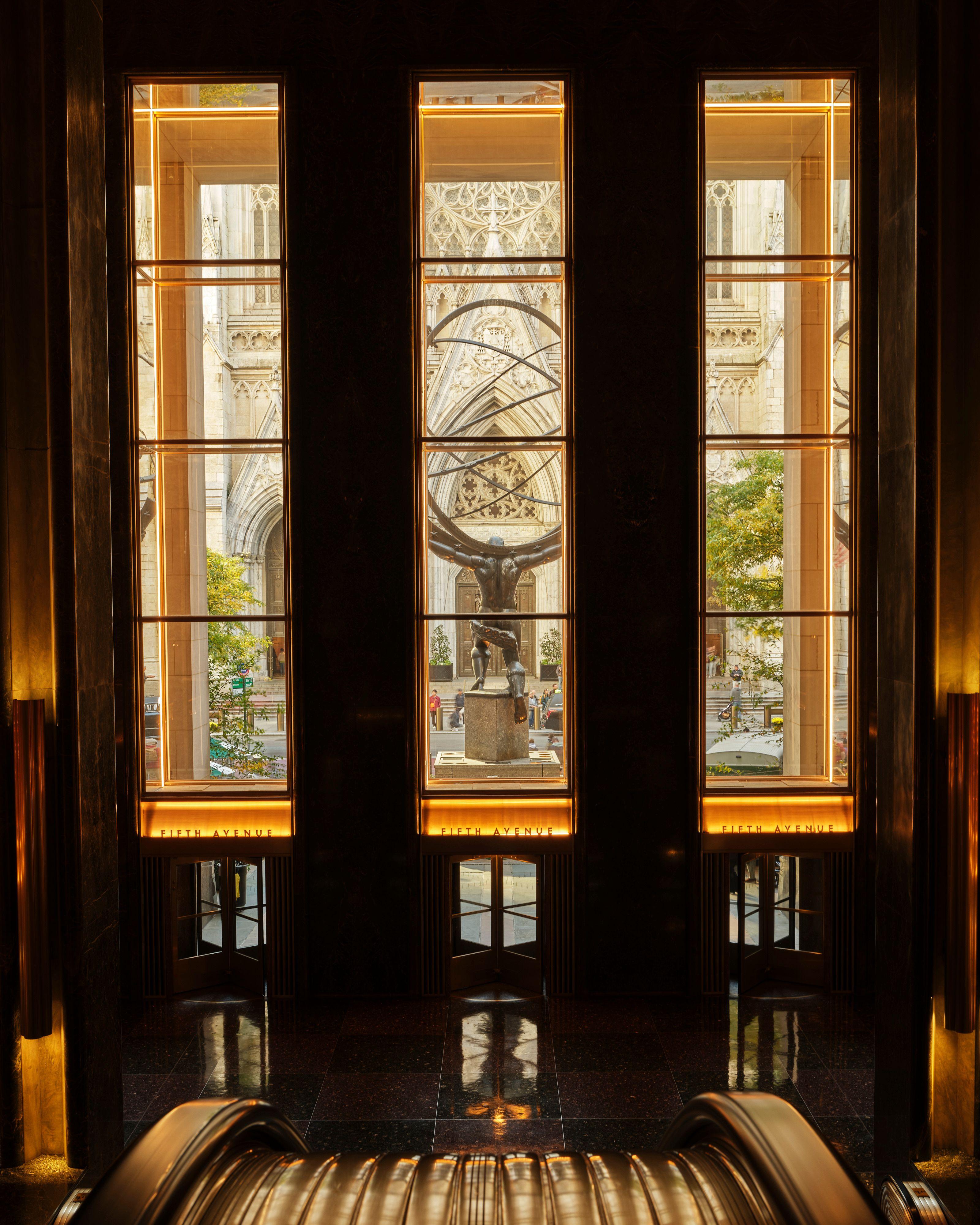 rockefeller center lobby